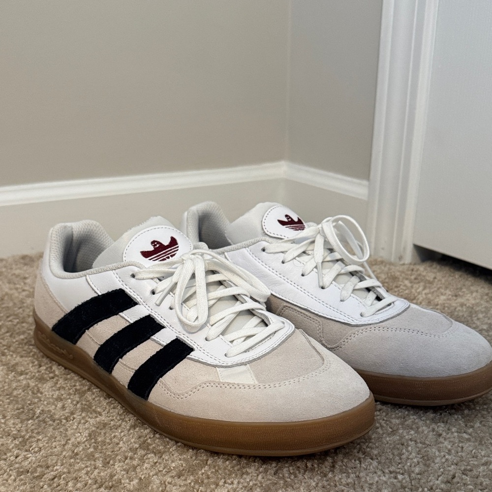 Adidas Men's Aloha 561 Skate White and Black Sneakers with Gum Sole